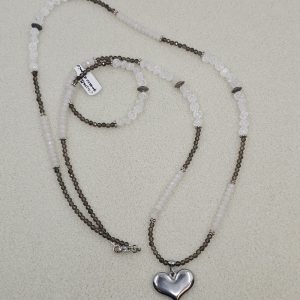 Collana lunga con pietre preziose